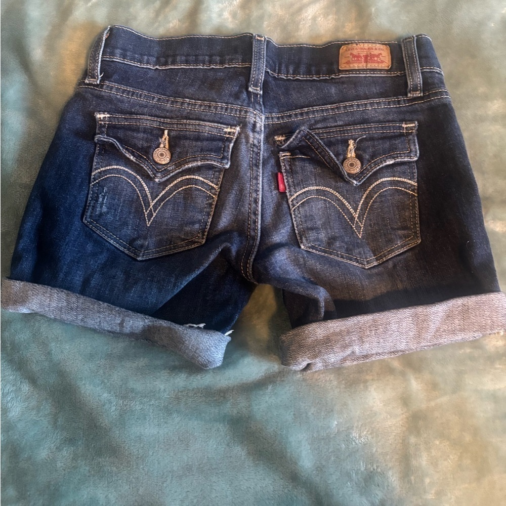 Levi’s cut off Jean shorts. Dark wash. Size 1. - Picture 5 of 7